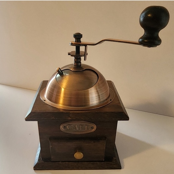 Vintage Handcrafted Wooden
Coffee Grinder - Picture 2 of 6